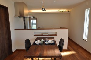 間接照明のあるキッチン