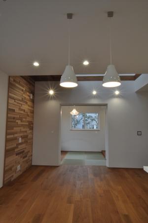 リビングに隣接する和室