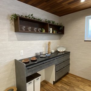 ローボードと造作棚