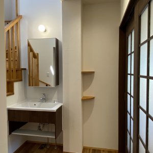 空間を活かした洗面化粧台