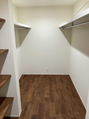 たっぷり収納できるクローゼット