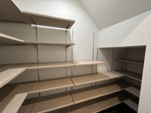 １階　たっぷりとした収納