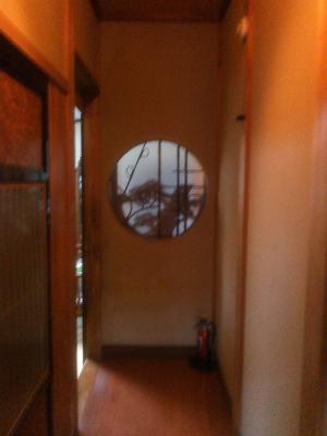 既存の玄関へ続く廊下部分